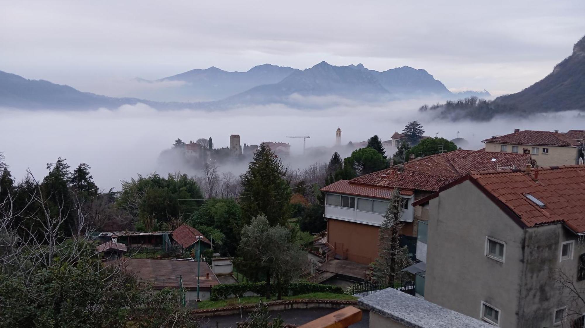 Bed and Breakfast La Dimora Dei Due Laghi Calolziocorte Esterno foto