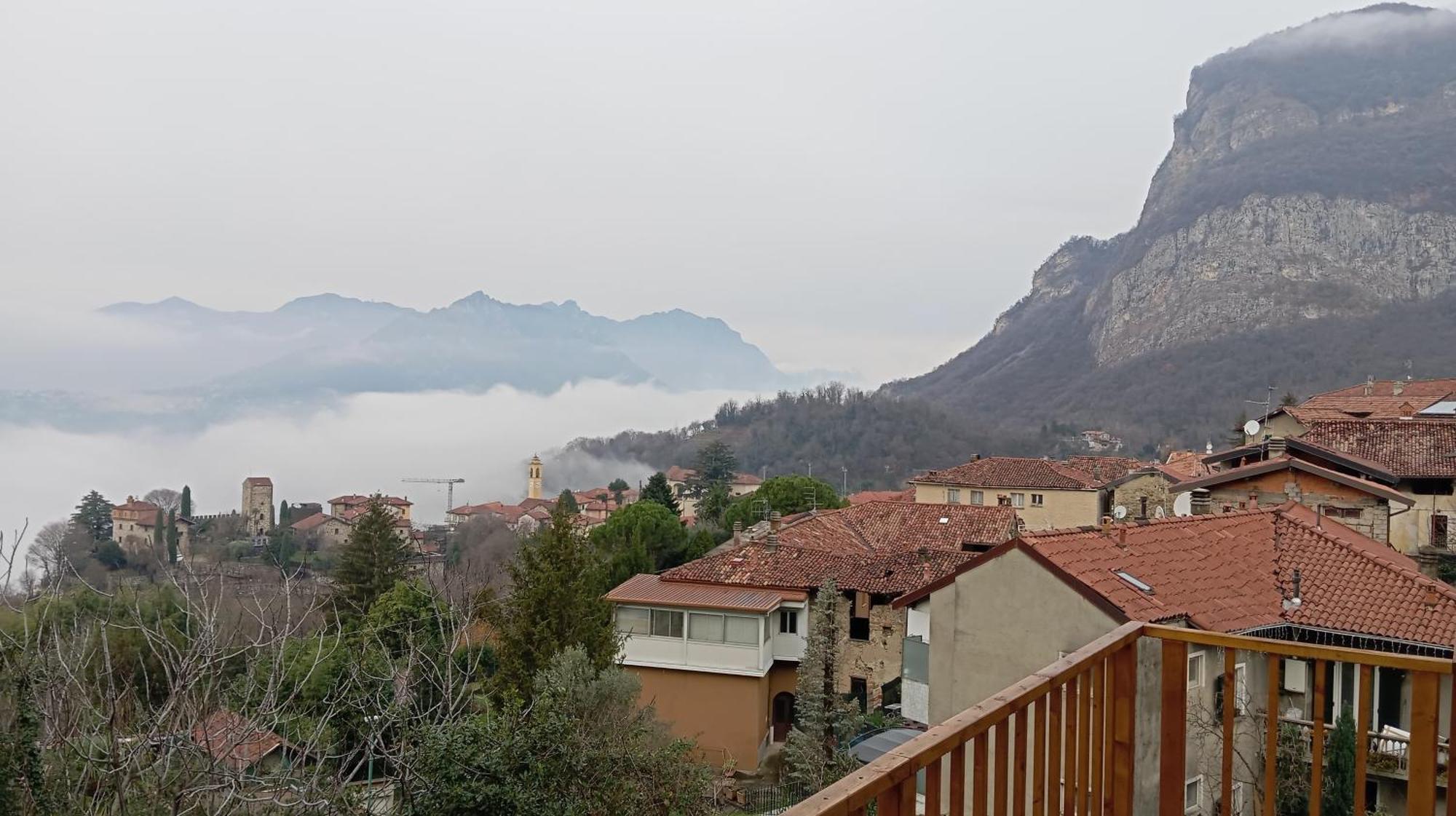 Bed and Breakfast La Dimora Dei Due Laghi Calolziocorte Esterno foto